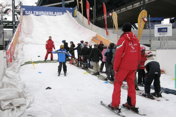 Skikurs für die Kleinen - fast wie im Skiurlaub!