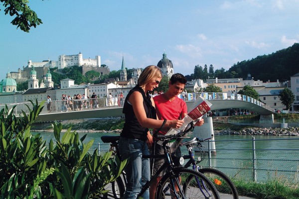 Zahlreiche Radwege führen Sie durch Stadt und Land in Salzburg