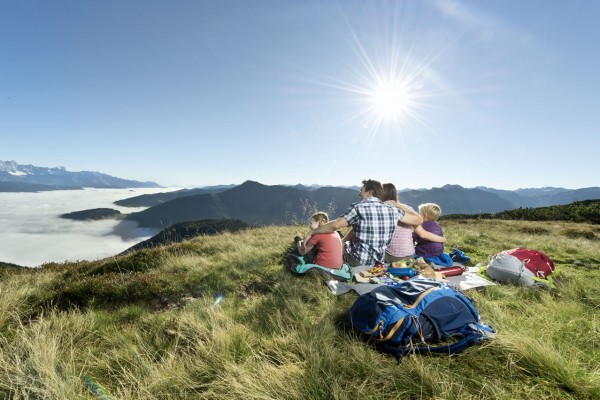 Wandern in Flachau mit einzigartigen Berganorama im Salzburger Land ©TVB Flachau